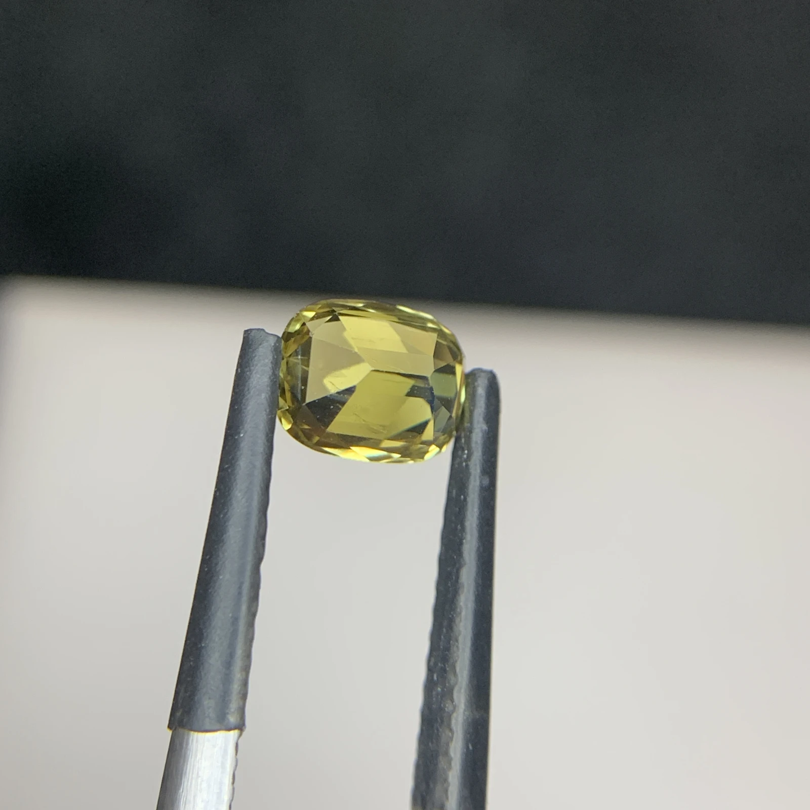 1.35 ct Natural Brownish Yellow Chrysoberyl Cushion Shape Loose Gemstone from Sri Lanka — view 7